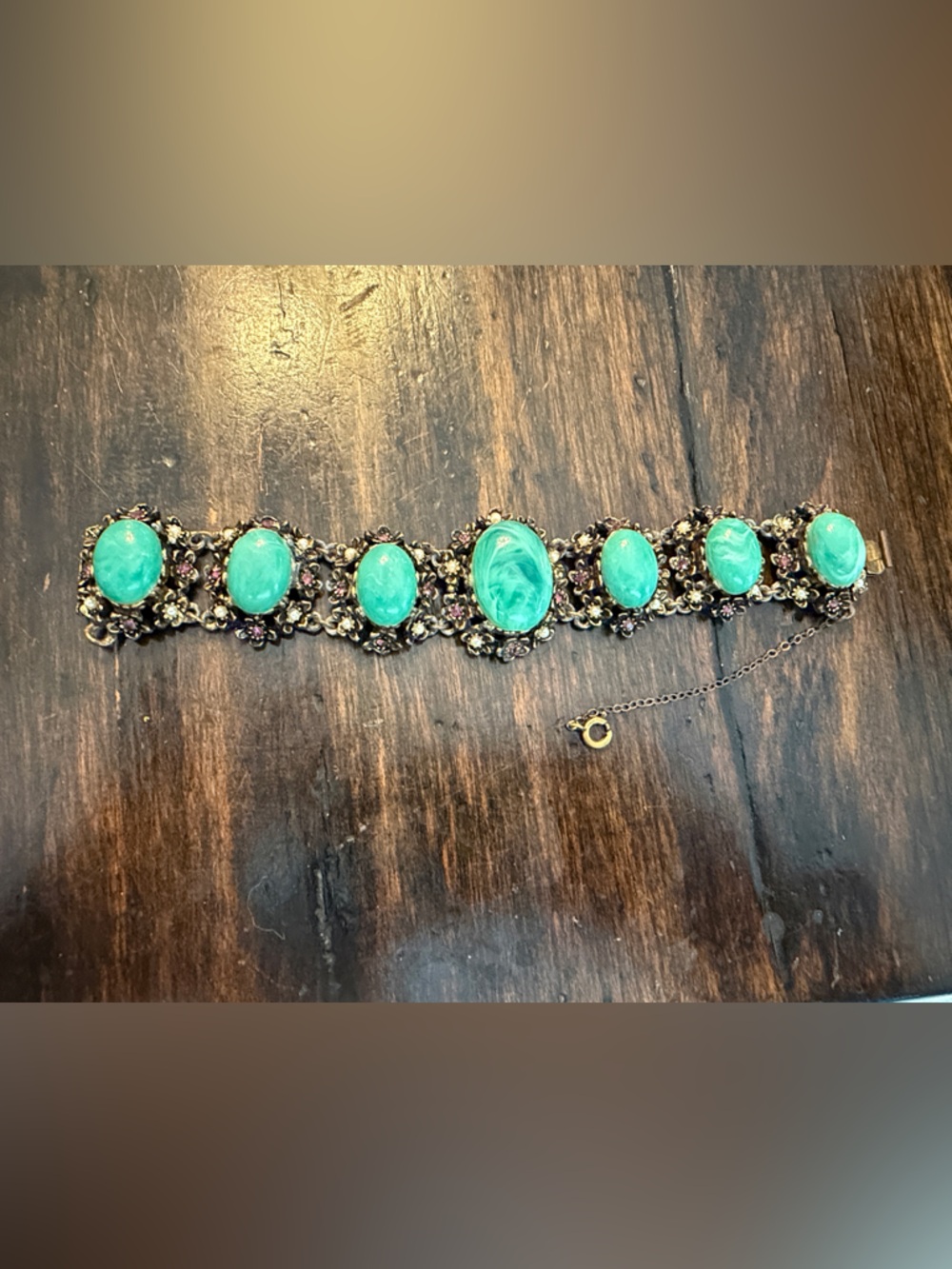 Vintage-style Cabochon Floral Bracelet - Women Jewelry